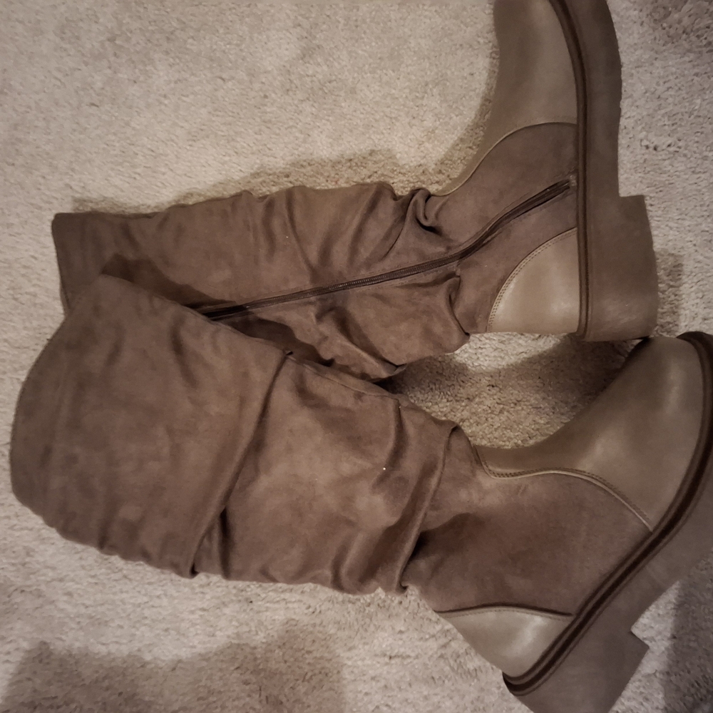 Stylish Brown Women's Boots